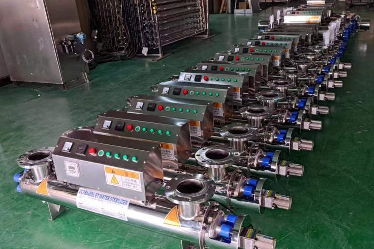 UV disinfection device