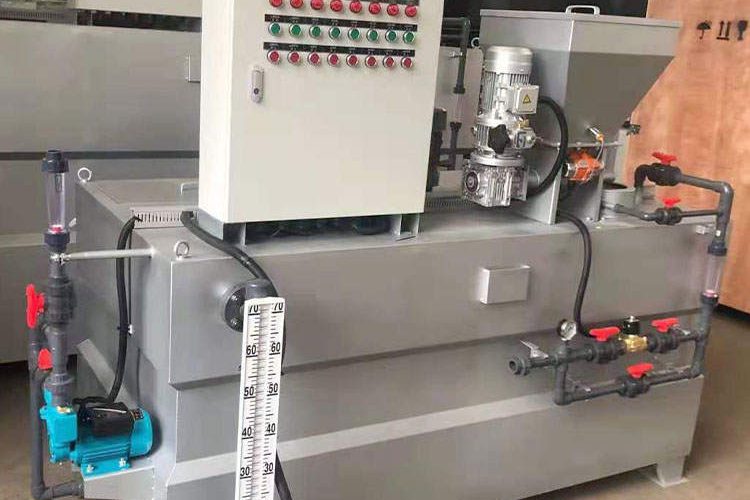 Fully automatic dry powder feeding machine