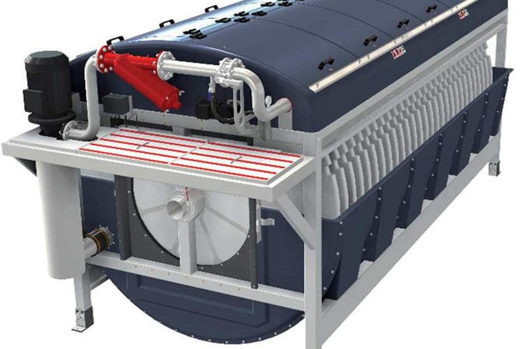 The semi submerged fiber disc filter